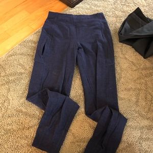 Lululemon Size 4 Joggers! Navy Blue! Great!